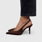 Sleek Pointed Orthopedic Heels Design Support Evening Wear