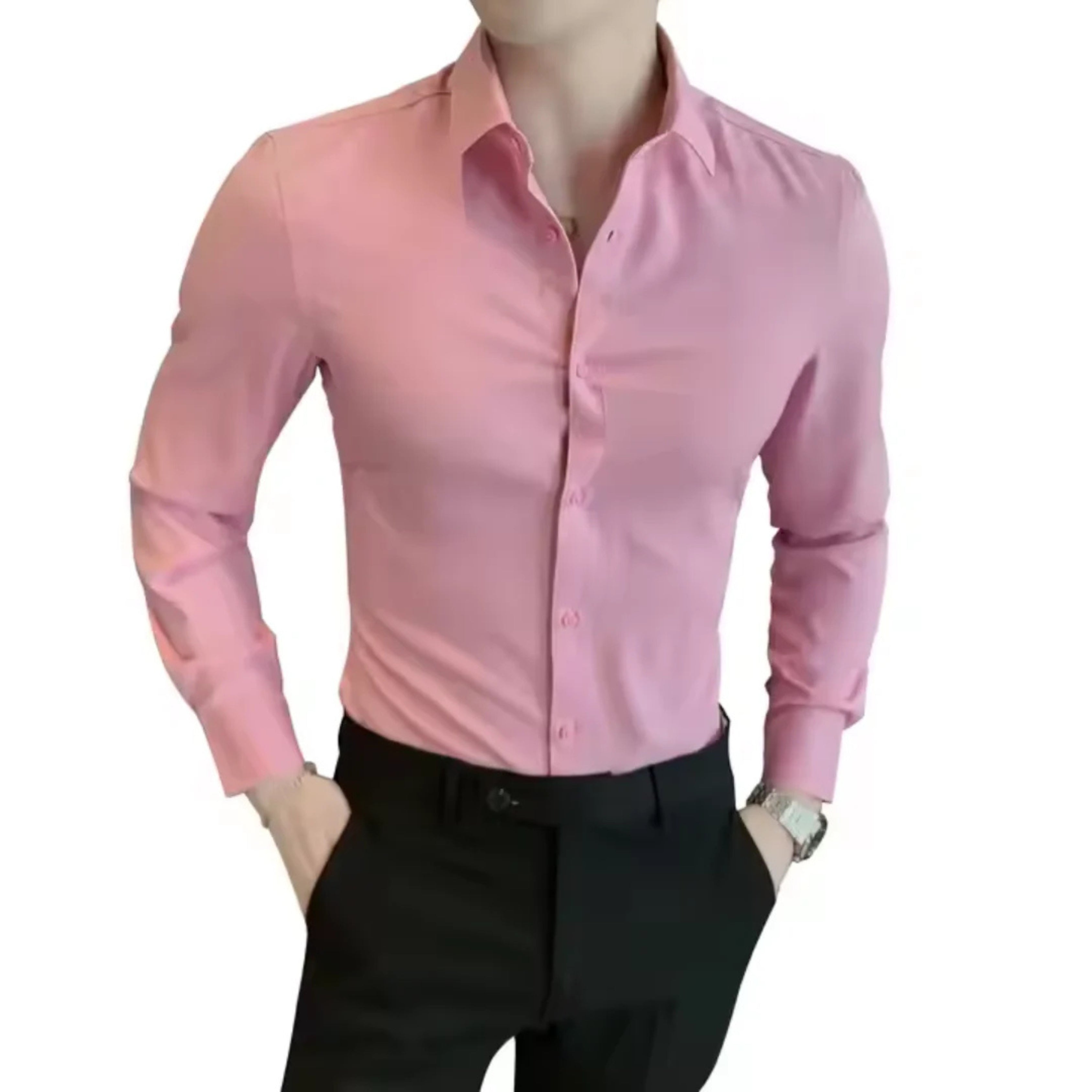 Chemise Cassien ajustée pour homme, coupe structurée et ligne moderne adaptée aux tenues polyvalentes.