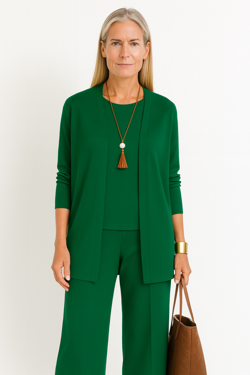 Relaxed 3-Piece Set with Necklace