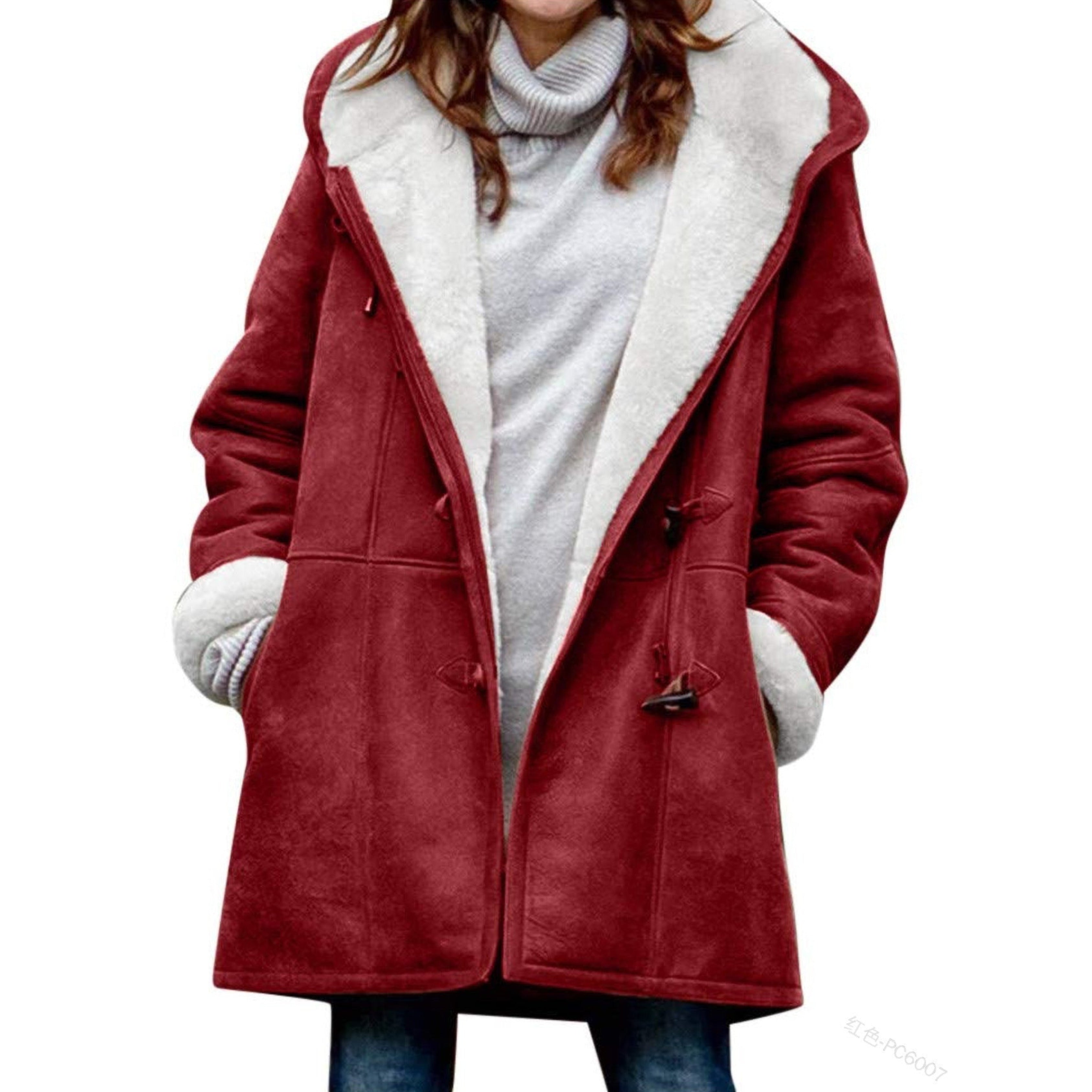 Duffle-coat Waleria pour femme, coupe intemporelle et brandebourgs signature adaptés à l'hiver.