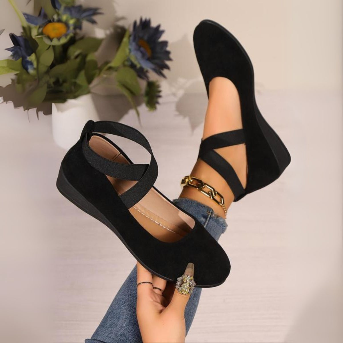 Cushioned Closed-Toe Wedge Ballet Flats with Crossover Straps for Women