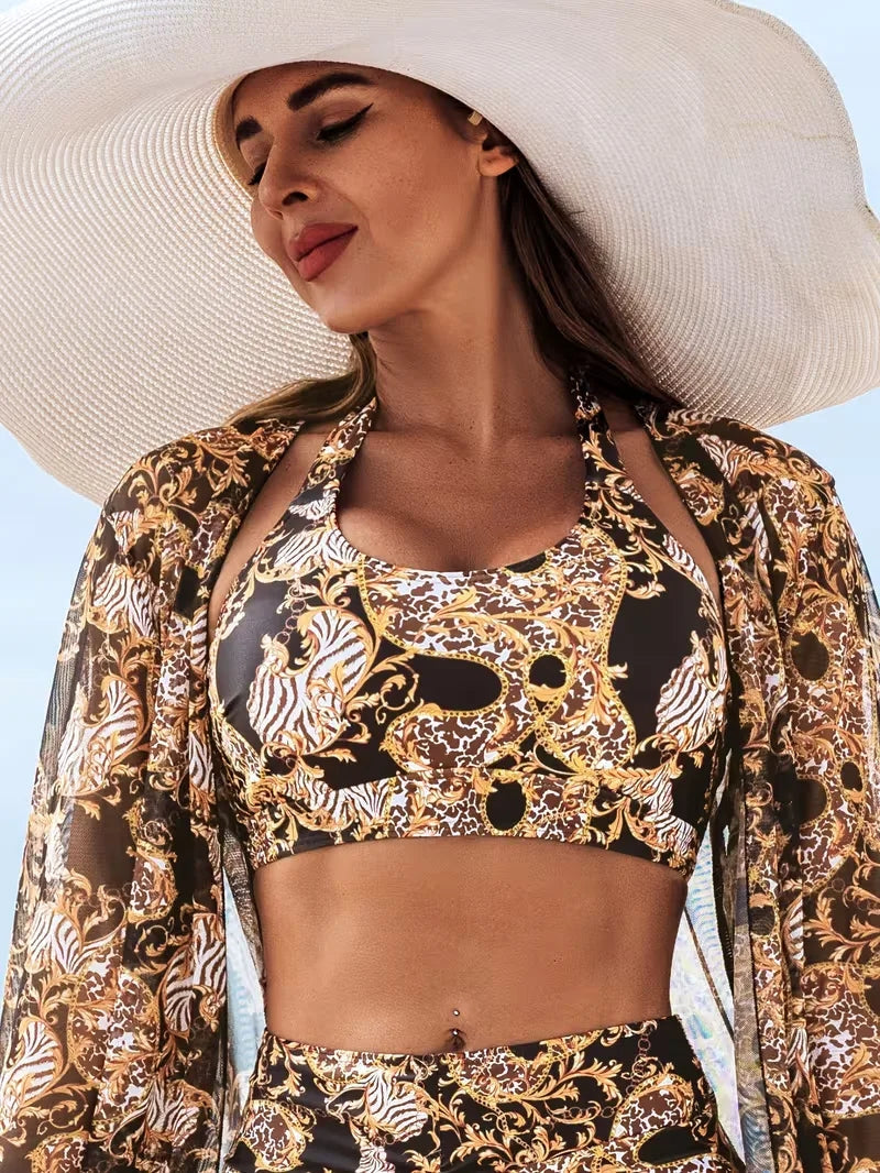 Cover-up met halternek en shorts