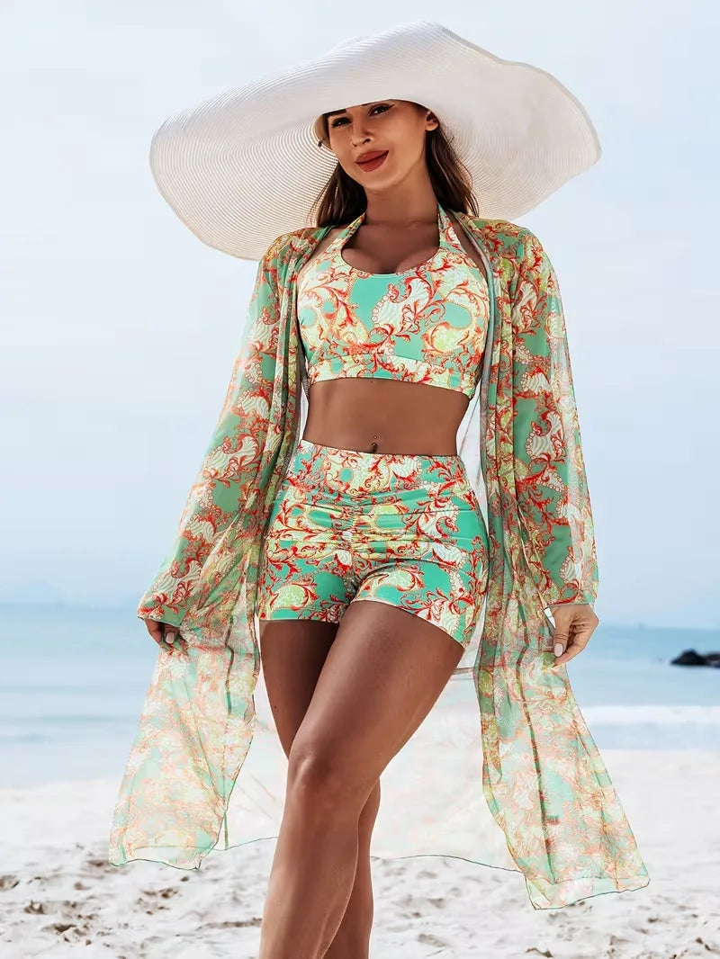 Cover-up met halternek en shorts