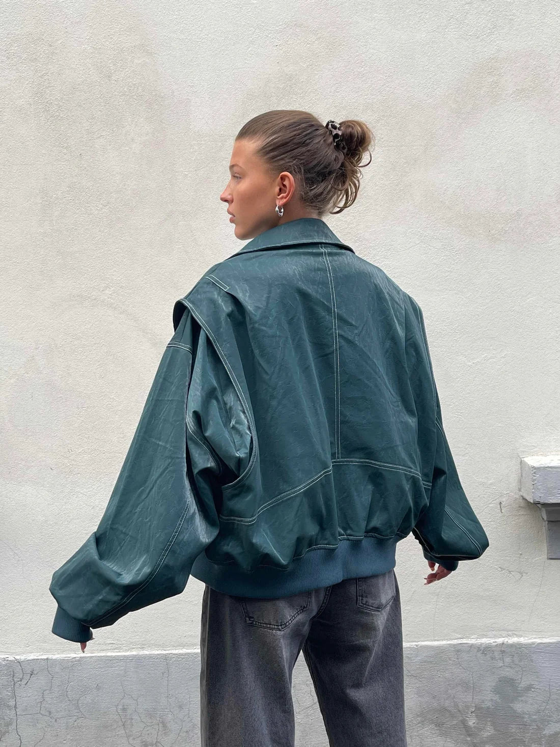 Women's Oversized Faux Leather Jacket with Wide Collar and Ruched Hem