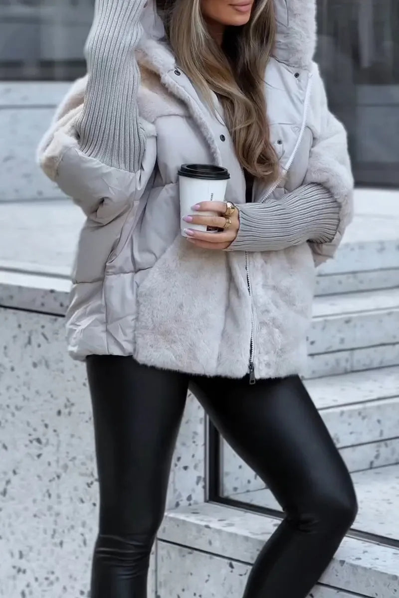 Oversized Thermal Quilted Winter Puffer Jacket with Faux-Fur Hood for Women