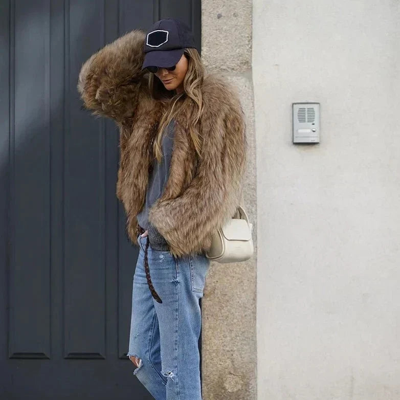 Plush Cropped Faux-Fur Winter Evening Jacket with Long Sleeves for Women