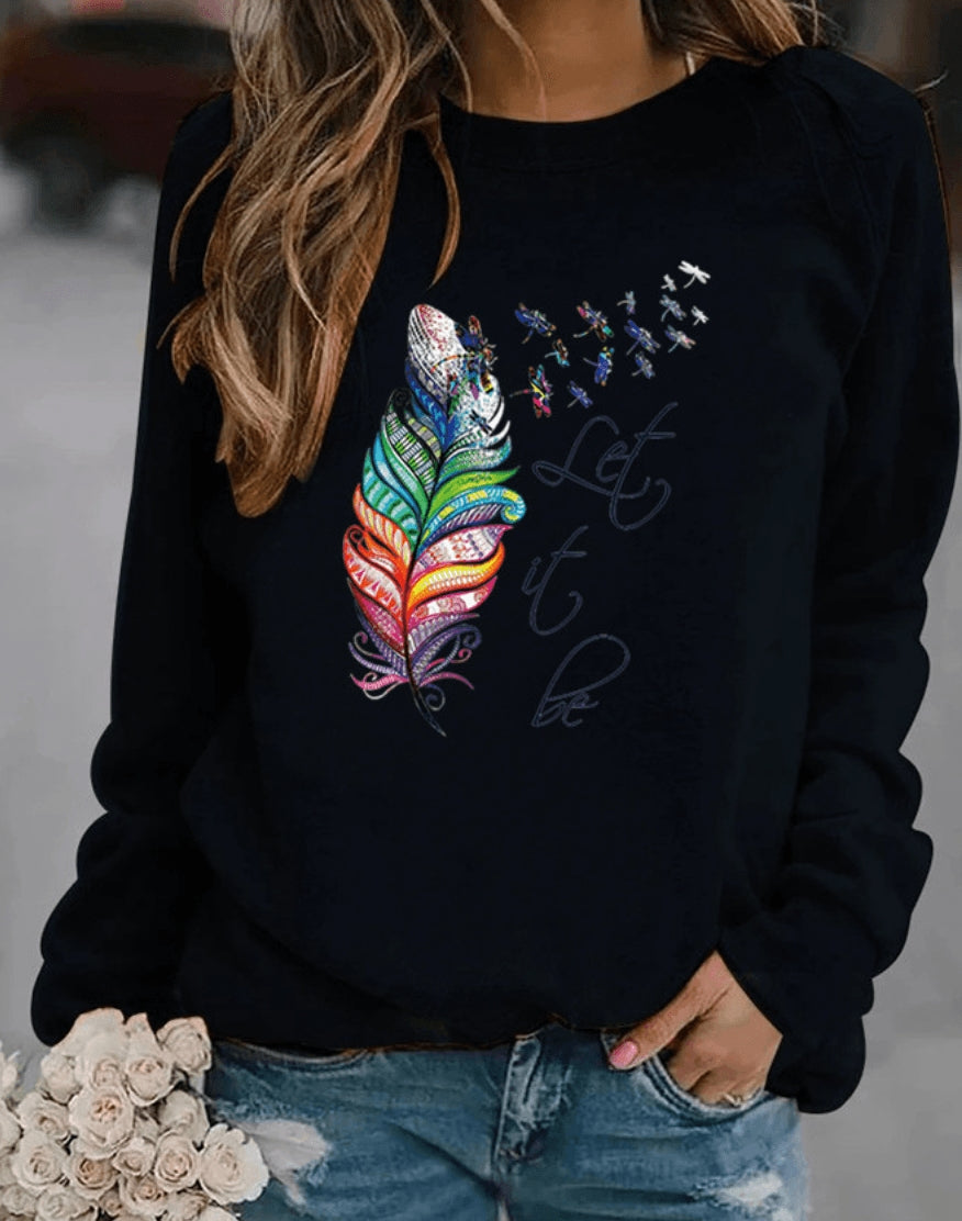 Sweatshirt Drinna hivernal pour femme avec détails plume, coupe confortable et doublure douce adaptée aux journées froides.