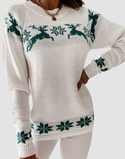 Women's Cozy Christmas Knit Sweater with Reindeer Motif and Ribbed Cuffs
