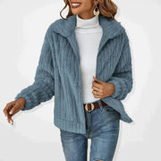 Cropped Faux Fur Winter Jacket with Wide Collar and Open Front for Women