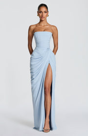Women's Glamorous Strapless Maxi Dresses for Wedding Attendee Style