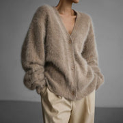 Women's Relaxed Cardigan Sweater for Cozy Layering and Style
