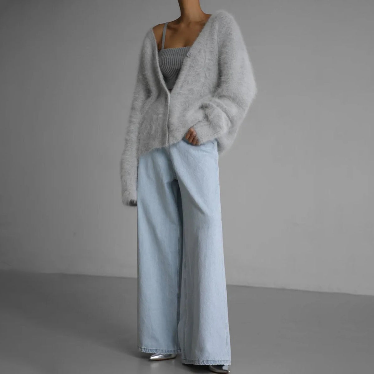 Olivia | Cashmere Cardigan Loose Fit Soft Comfortable Layering Piece 3