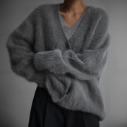 Women's Relaxed Cardigan Sweater for Cozy Layering and Style