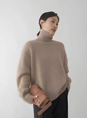Women's Soft Cashmere Turtleneck Sweater for Cozy Everyday Wear
